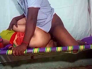 A house owner got his dick sucked by a housewife