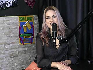 Loira explica como fazer um bom sexo anal