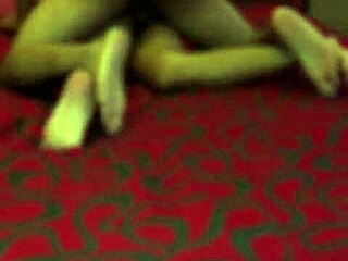 Novia morena en motel, detonada a gritos