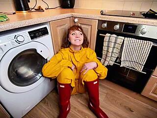 Give me a cum and piss party with dildo and toys