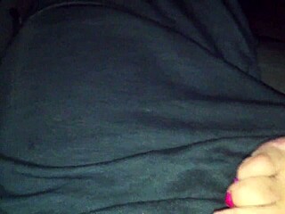 Hey, wanna see this amateur Mexican footjob clip right now?