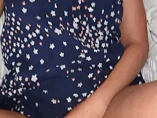 Damn! Miranda from Argentina screws her boss while on call!