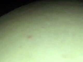 comendo minha esposa rabuda de quatro, você quer ver?