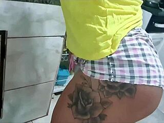 Ele Não Aguenta De Tesão Ao Me Ver Na Cozinha