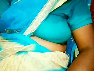 indian aunty room cleaning have sex with house owner