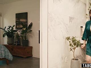 Huge Tits Milf Stepmom Lexi Luna Bangs Stepson Near Sleeping Husband