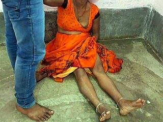 Indian hot bhabhi gets wild with tailor master, damn!