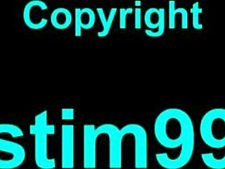 Does the mature MILF stretch her pussy with gloves in the toilet?