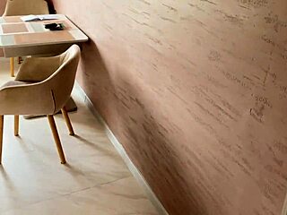 Brazenly Fucked The Spying Courier In Intense Russian Amateur Sex With Conversations