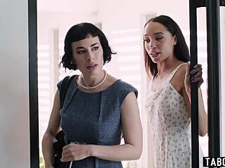 black teen says, 'lick my pussy, realtor, after my divorce.'