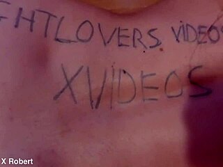 video de verificación de amateurs en acción sugerente.