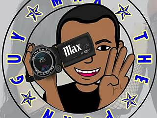 i shows off her big tits n ass while she blows me sloppy