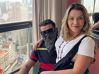 Casada milf explored double penetration with two strangers