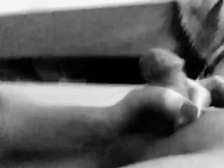 milf laughs at short dick 😆