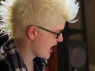 sexy blonde goes wild as friend slaps her wet pussy 😏