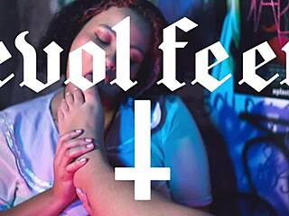 hey, check this bbw latina lesbian duo worshiping feet and eating pussy!