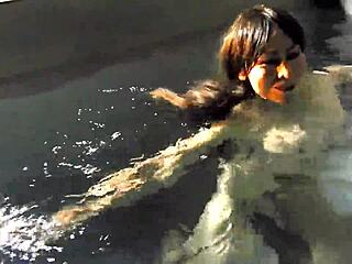 Vrpussyvision com - masturbating in the swimming pool
