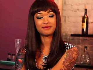 skin diamond and ana foxxx come together