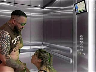 my pregant neibor did a blowjob in the elvator