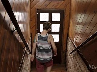 Cherie DeVille and Mercedes Carrera have amazing lesbian orgasms