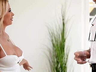 Oiled Hottie Veronica Leal Feels Deep Emotions During Sensual Masseur Session