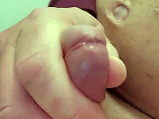 Petite quick jerk-off session