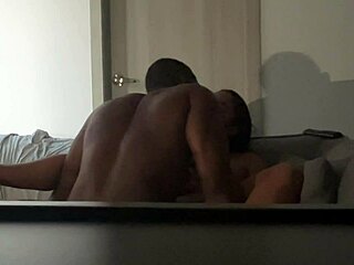 I have an orgasm while they eat my pussy -amateur couple- nysdel