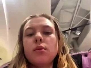 टैक्सी और मॉल में वाइल्ड मस्तरबेटिंग गीली सीन