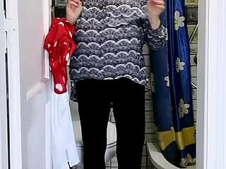 a wild day peeping granny mariaold in toilet fun