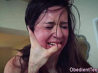 Teen enjoys sucking a fat pole in a hard session.