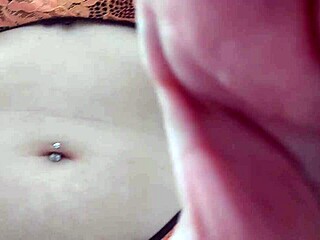 Conversando E Se Arrumando Para Trabalhar Com Emoções