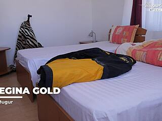 behind the scenes of amateur babe loves to be fucked