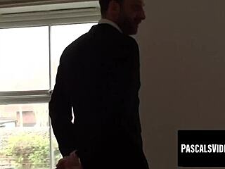 WHEN THIS BLONDE GETS TOLD TO DO SOMETHING SHE DOES IT WITHOUT QUESTIONING AUTHORITY WHATEVER IT IS