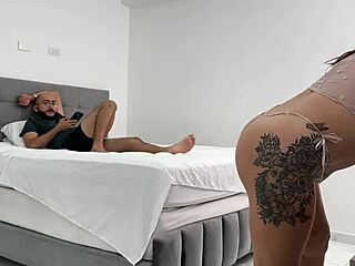 tempting my roommate with my ass? soldierhughcock and linda clauss blowjob