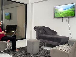 tempting my roommate with my ass? soldierhughcock and linda clauss blowjob