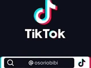 Hey! Caught a Stunning Argentinian Beauty on the Street!