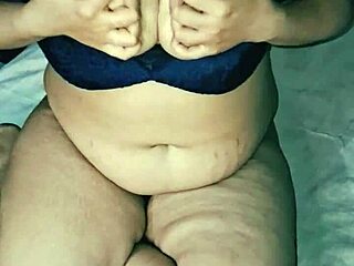 big boobs desi indian bhabhi shows her hairy pussy close up