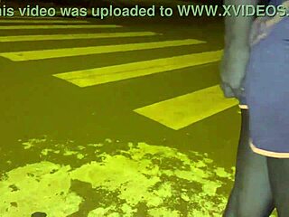 Encontrei Vizinha Na Rua, Convenci MOSTRAR BUNDA