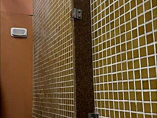 shower spy in lockerroom!