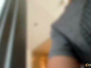 I creampied a chubby horny thai milf in cowgirl.