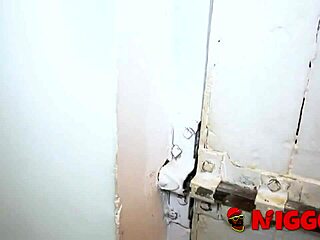 Black guy’s monster cock makes Latina lady moan