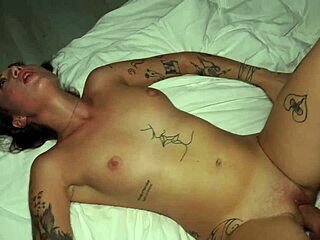 Hey, Pretty Mary, let's get wild in the bedroom!