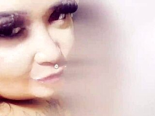 Jaidyn Venus Spreads Huge BBW Ass for Worship