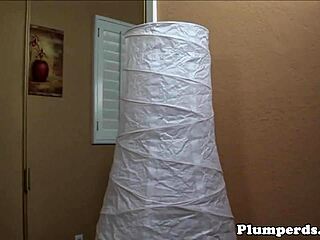 Look at this ebony ssbbw sucking a huge black dong!