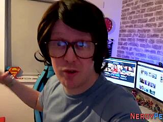 Newbie slut gives head to nerd