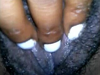 ebony jessica grabbit shows off her hottie highlights.