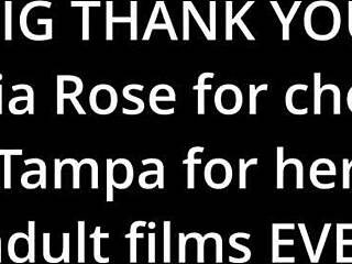 Dr Tampa Boldly Examines Ditria Roses' Shaved Pussy In Hospital Roleplay