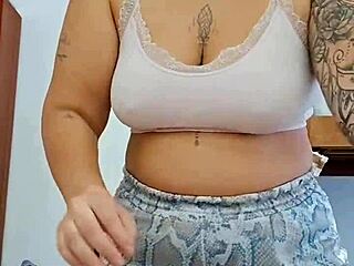 When I Get Horny, The Light Turns On