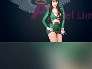 Angel lima masturbates in the shopping with a plug in her ass