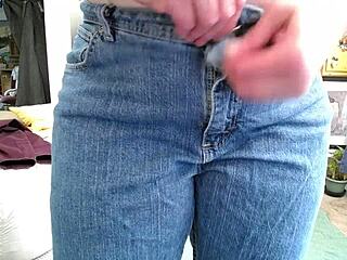 Mature hottie dawnskye1962 models panties for liam then joi